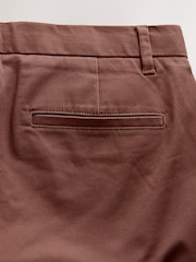 Marrón óxido - Corte slim - Straight Fit Pleated Stretch Chinos Trousers - Imagen 10 de 11