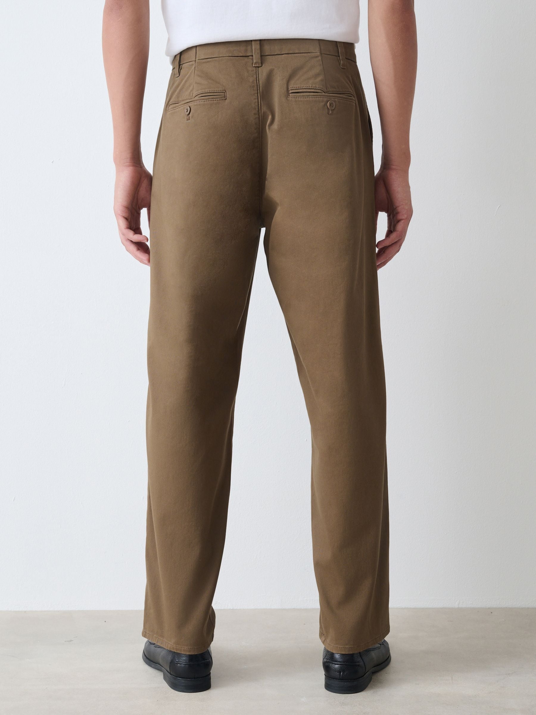 パンツ C.E cavempt RECTANGLE CHINOS BROWN Buy Tan Brown Twin Pleat Regular Relaxed Tapered Fit Stretch