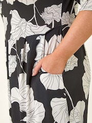 Roman Black Curve Floral Print Pocket Dress - Image 5 of 5