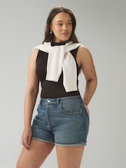 Mittelblau - Hourglass Denimshorts - Bild 1 von 4