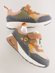 Brauner Löwe - Elastischer Sportschuh mit Schnürung - Bild 3 von 6