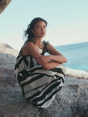 Monochrome Volume Maxi Beach Dress - Image 4 of 10