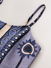 Marineblauw met grafische print - Halflange zomerslipdress - Afbeelding 8 van 9