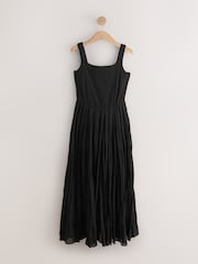 Black and White Sleeveless Square Neck Tiered Midi Summer Dress - Image 9 of 11