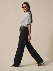 Schwarz - High Rise Stretch Jeans mit weitem Bein - Bild 1 von 8