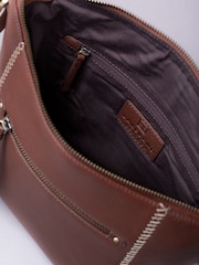 Natural - Lakeland Leather Castlerigg Cross-Body Bag - Imagem 8 de 9