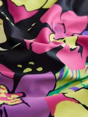 أسود شكل استوائي - One Piece Short Swimsuit (3-16yrs) - صورة 8 من 8