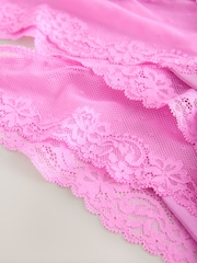 وردي - مجموعة من 2 سراويل داخلية من الدانتيل - صورة 9 من 9