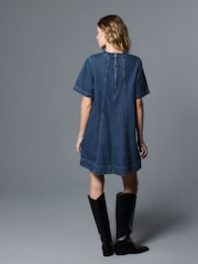 دنيم أزرق داكن - فستان قصير بتصميم تيشِرت - Image 4 of 9