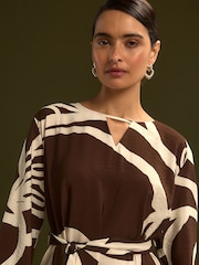 Chocolate Brown Print V-Neck 3/4 Length Sleeve Maxi Kaftan Dress - Image 5 of 10