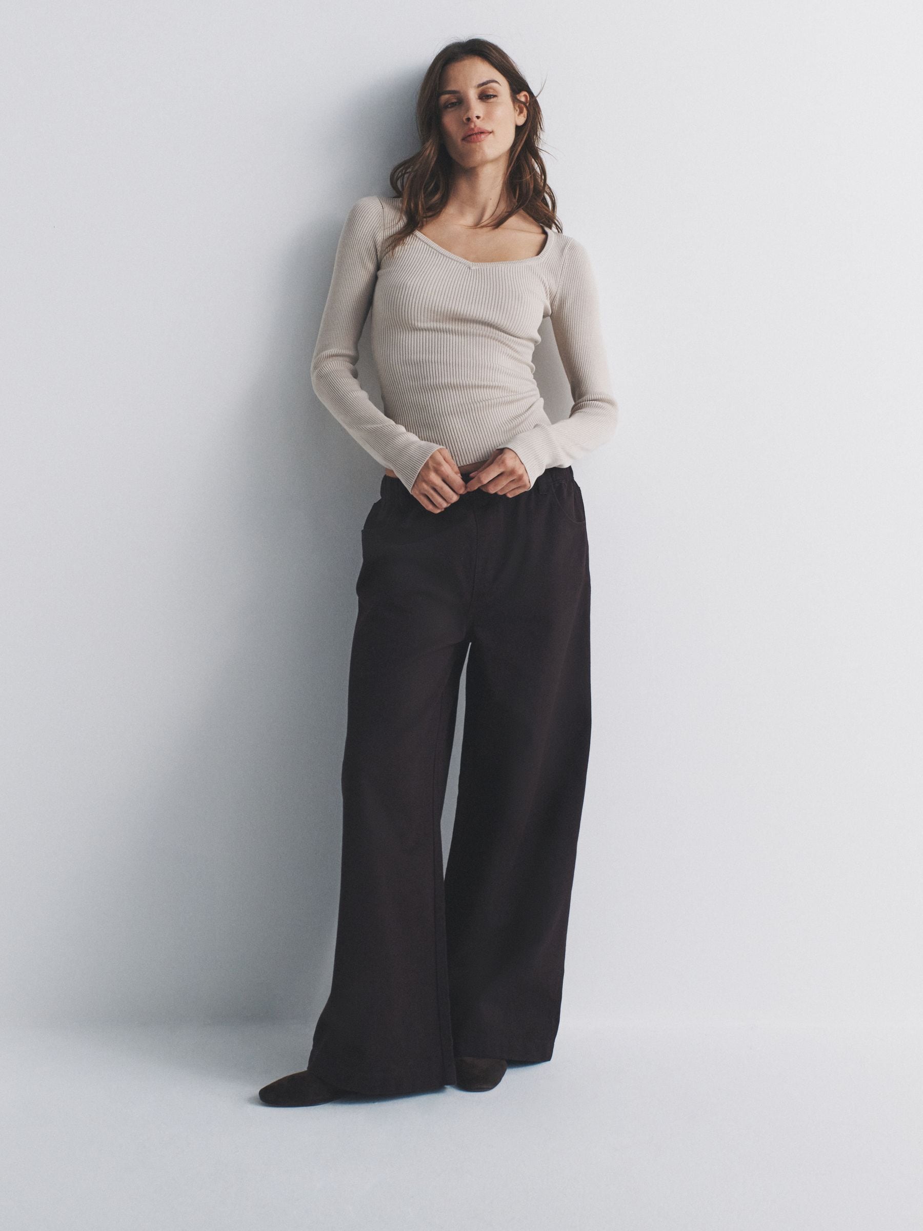 The Set 2 Pack Pull On Wide Leg Lightweight Jeans Mid Blue/Chocolate Brown