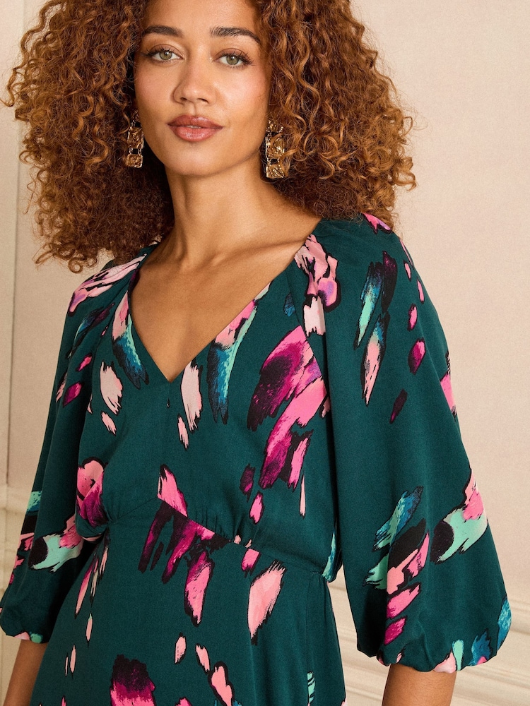 Love & Roses Green Animal Petite Printed V-Neck Puff Sleeve Midi Dress - Image 2 of 4