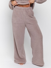 Loungeable Brown Borg Jumper & Wide Leg Trousers Lounge Set - Image 4 of 5