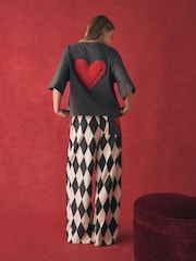 Rockett St George Harlequin Kurzarm-Pyjama aus besticktem Jersey - Bild 8 von 9