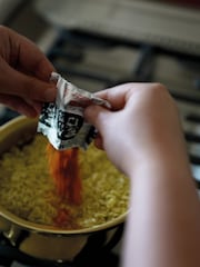 MenKind Copper Korean Ramen Set - Image 3 of 9