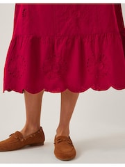Monsoon Orla Short Sleeve Broderie Midi Dress - Imagen 2 de 5