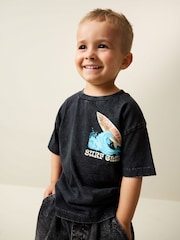Svart Acid Wash Surf Club Överdimensionerad - Kort ärm Back Tryck T-shirt (3mths-7yrs) - Bild 2 av 9