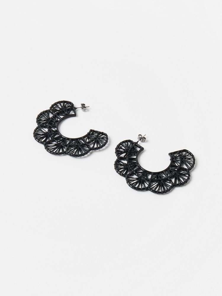 Oliver Bonas Black Large Amani Scalloped Hoop Earrings - Image 1 of 4