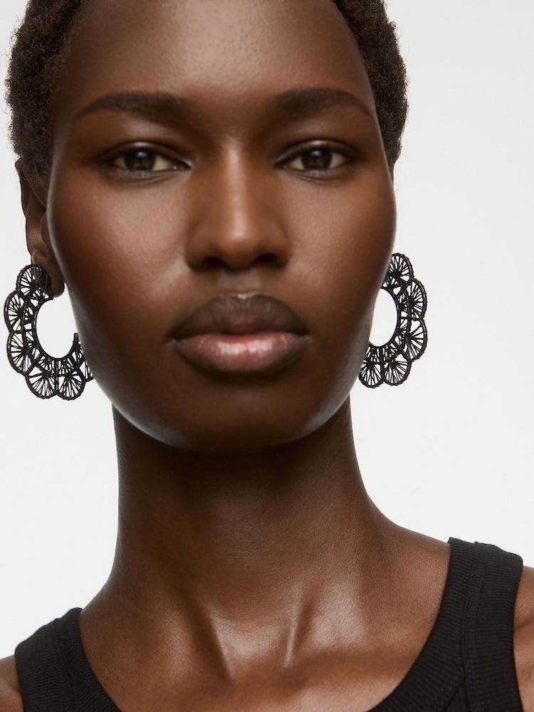 Oliver Bonas Black Large Amani Scalloped Hoop Earrings - Image 4 of 4