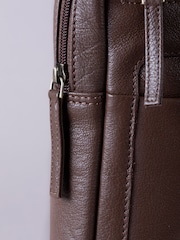 Lakeland Leather Brown Explorer Messenger Bag - Image 4 of 8