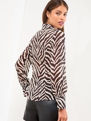 Lipsy Zebra Printed Chiffon Godet Detail Shirt - Image 4 of 4