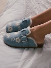 Shabby Chic by Rachel Ashwell® Blue Fur Footbed Embroidered Mule Slippers - Bild 1 von 9