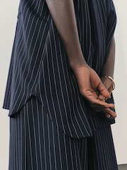 Nothing Ordinary Pinstripe Relaxed Shirt - Imagem 3 de 8