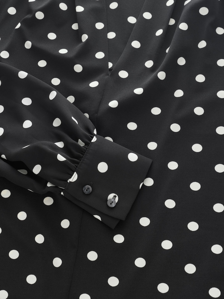 Black/White Spot Long Sleeve V-Neck Blouse - Image 8 of 8 Black/White Spot Long Sleeve V-Neck Blouse - Image 8 of 8