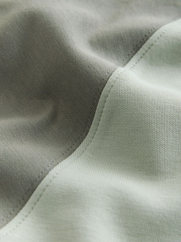 Green Raglan Regular Fit Smart Soft Touch Heavyweight T-Shirt - Image 3 of 3 Green Raglan Regular Fit Smart Soft Touch Heavyweight T-Shirt - Image 3 of 3