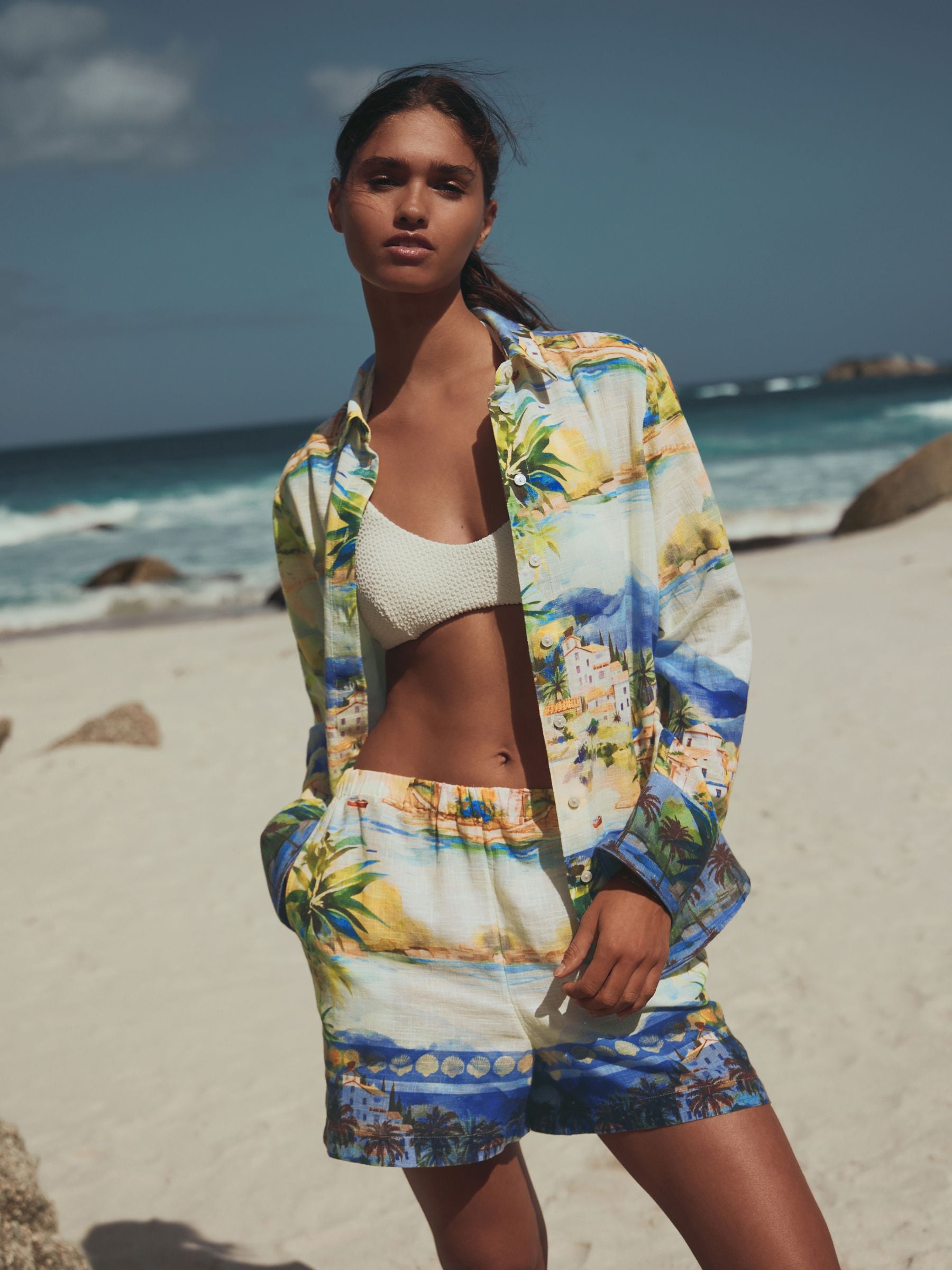 トップス UND LANDSCAPE PRINT LONG TOP Buy Blue/Ecru Landscape Print Relaxed Long Sleeve Shirt With Linen