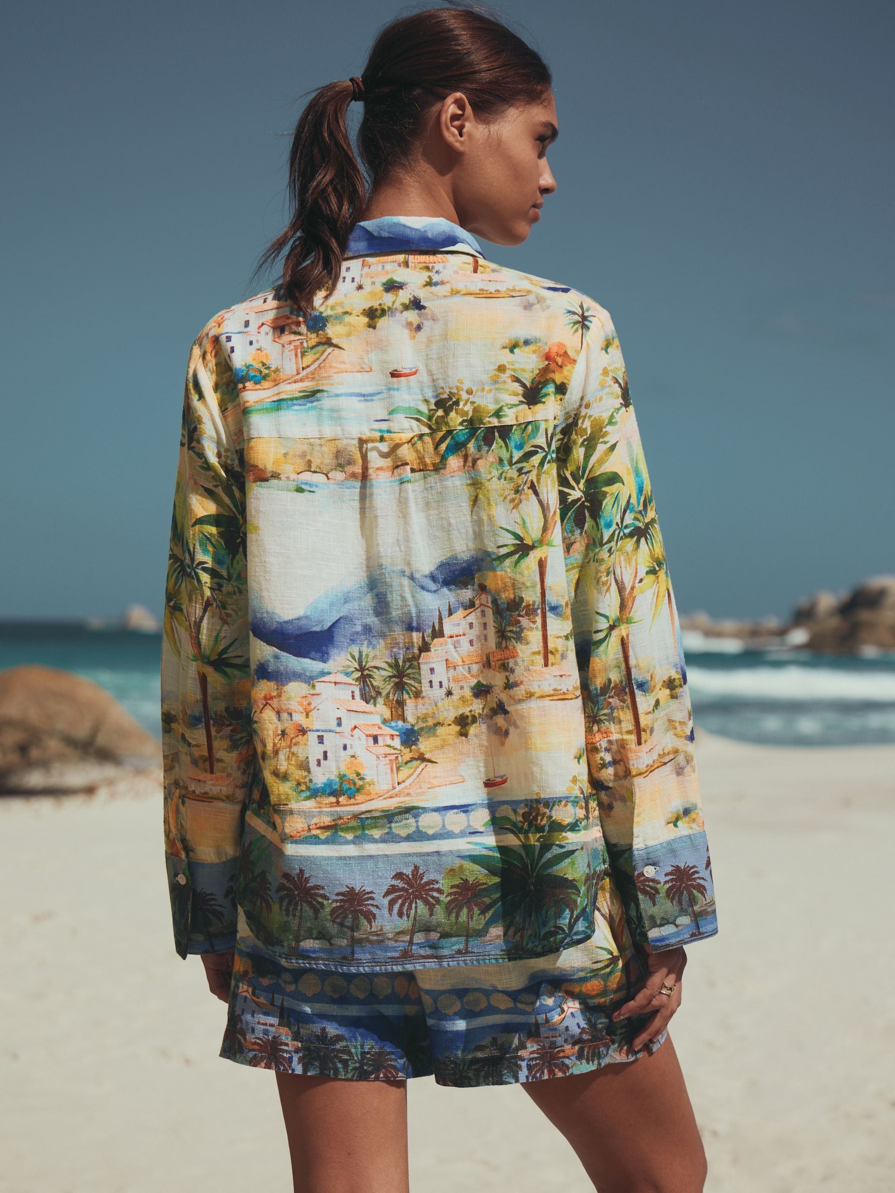 トップス UND LANDSCAPE PRINT LONG TOP Buy Blue/Ecru Landscape Print Relaxed Long Sleeve Shirt With Linen
