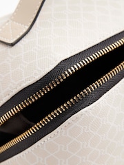 River Island Faux Leather Monogram Make Up Bag - Imagem 4 de 5