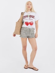 River Island White Oui Heart Printed T-Shirt - Image 2 of 4