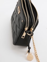 River Island Faux Leather Quilted Cross-Body Bag - Imagem 5 de 6