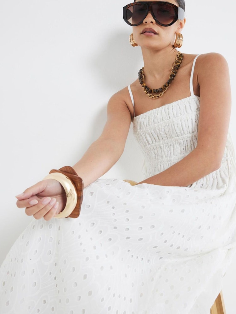 River Island White Petite Broderie Maxi Dress - Image 2 of 4
