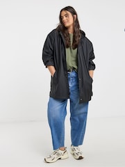 أسود - Simply Be Short Rubberised Raincoat - صورة 4 من 4