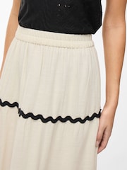 VILA Cream High Waist Tiered Maxi Skirt - Image 3 of 4