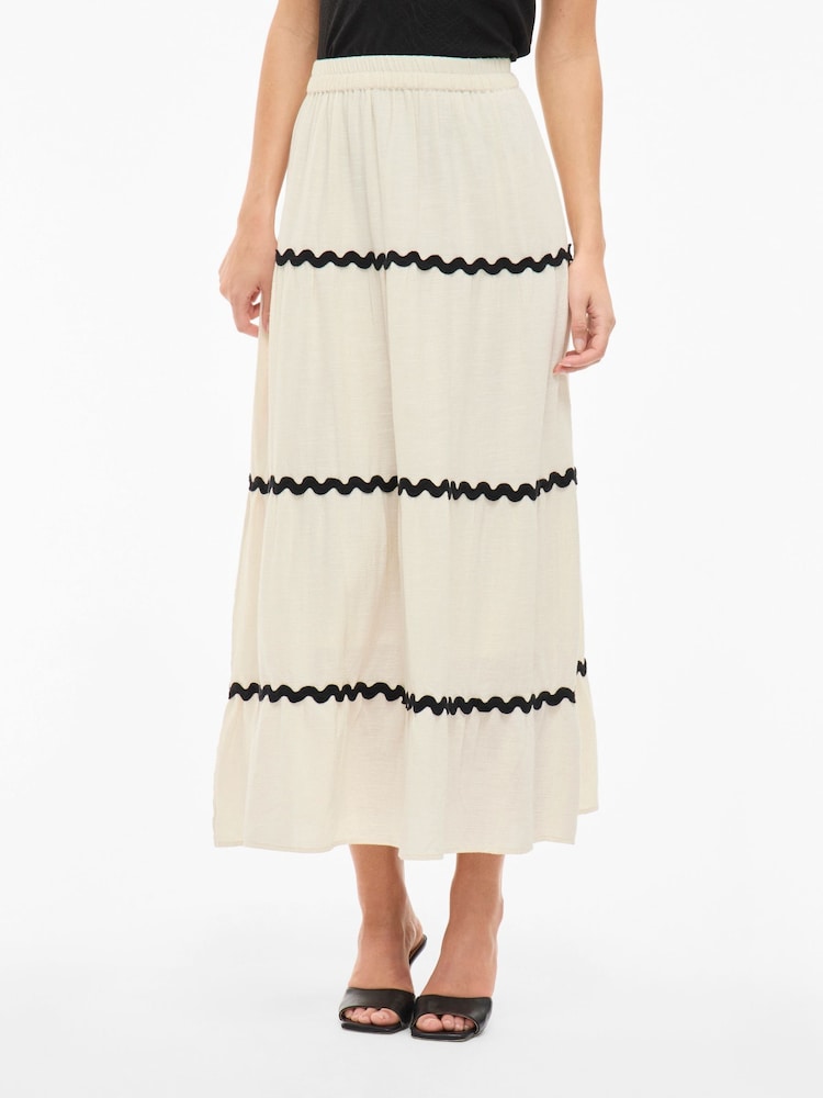 VILA Cream High Waist Tiered Maxi Skirt - Image 4 of 4