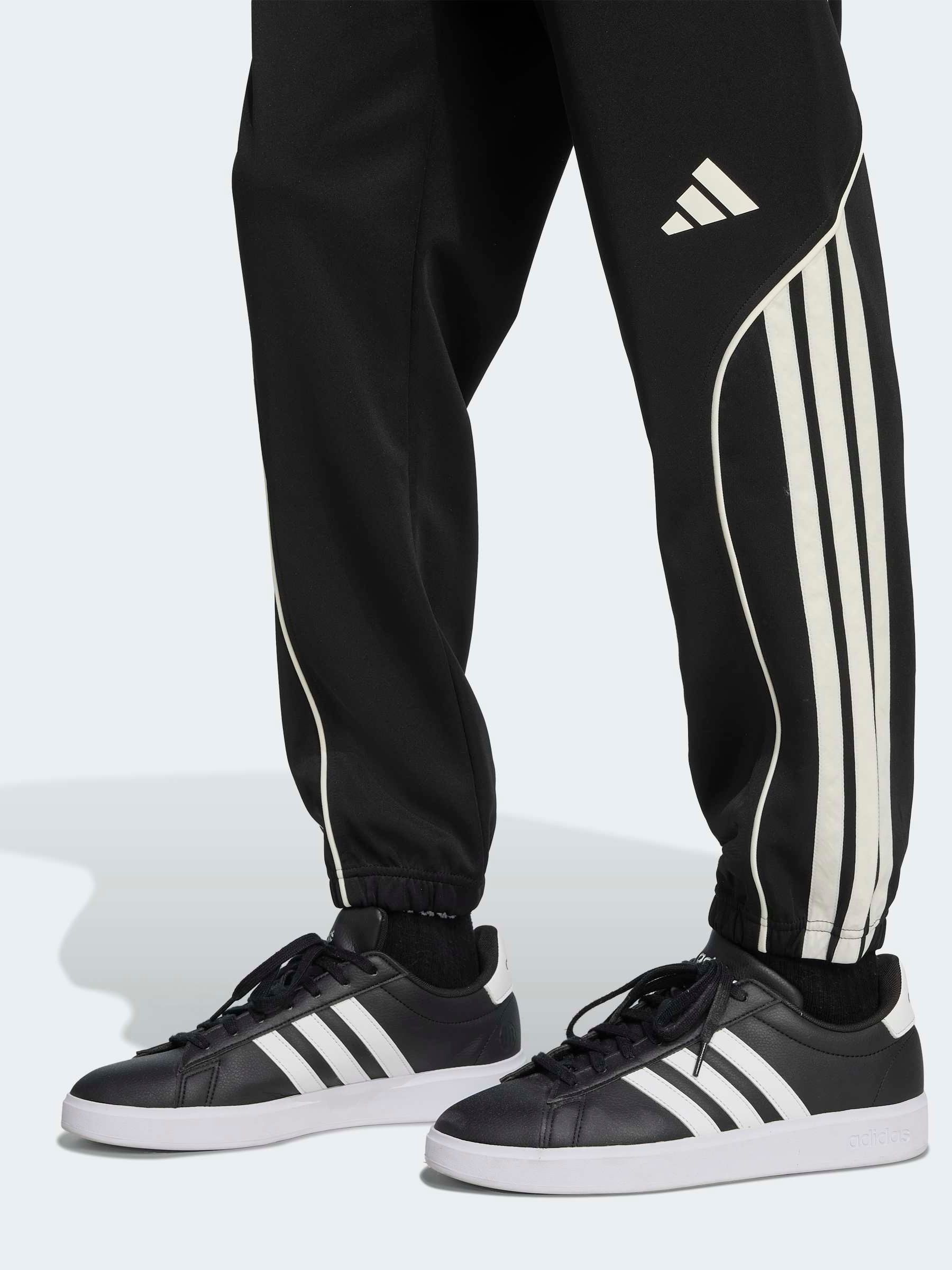 Next：日本 ブラック - adidas Stadium スリーストライプス トラック