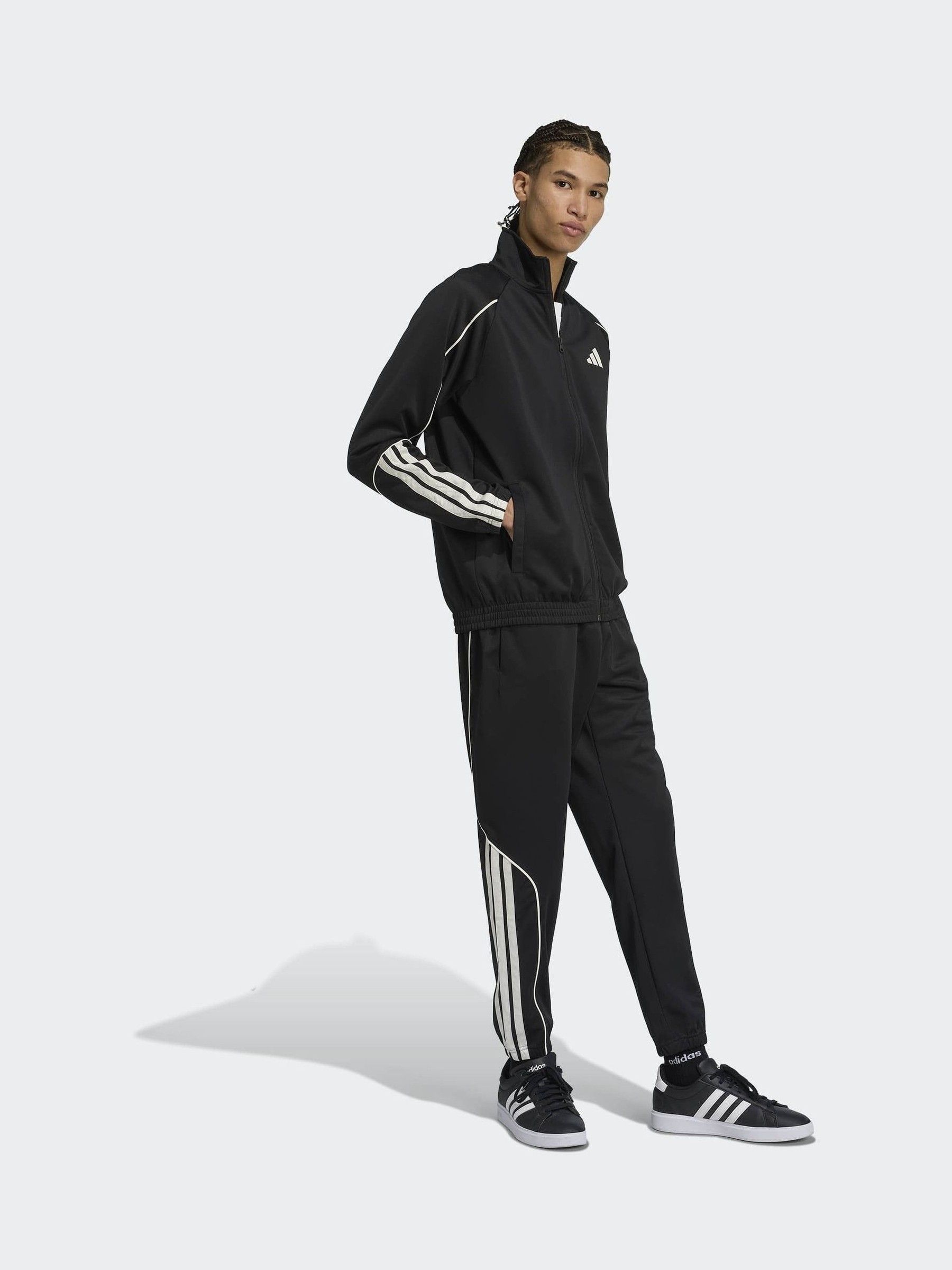 Next：日本 ブラック - adidas Stadium スリーストライプス トラック