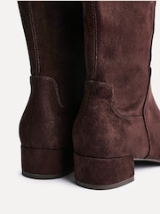 Hellbraun - Linzi Revolve High Leg Boot With Low Block Heel - Bild 5 von 5
