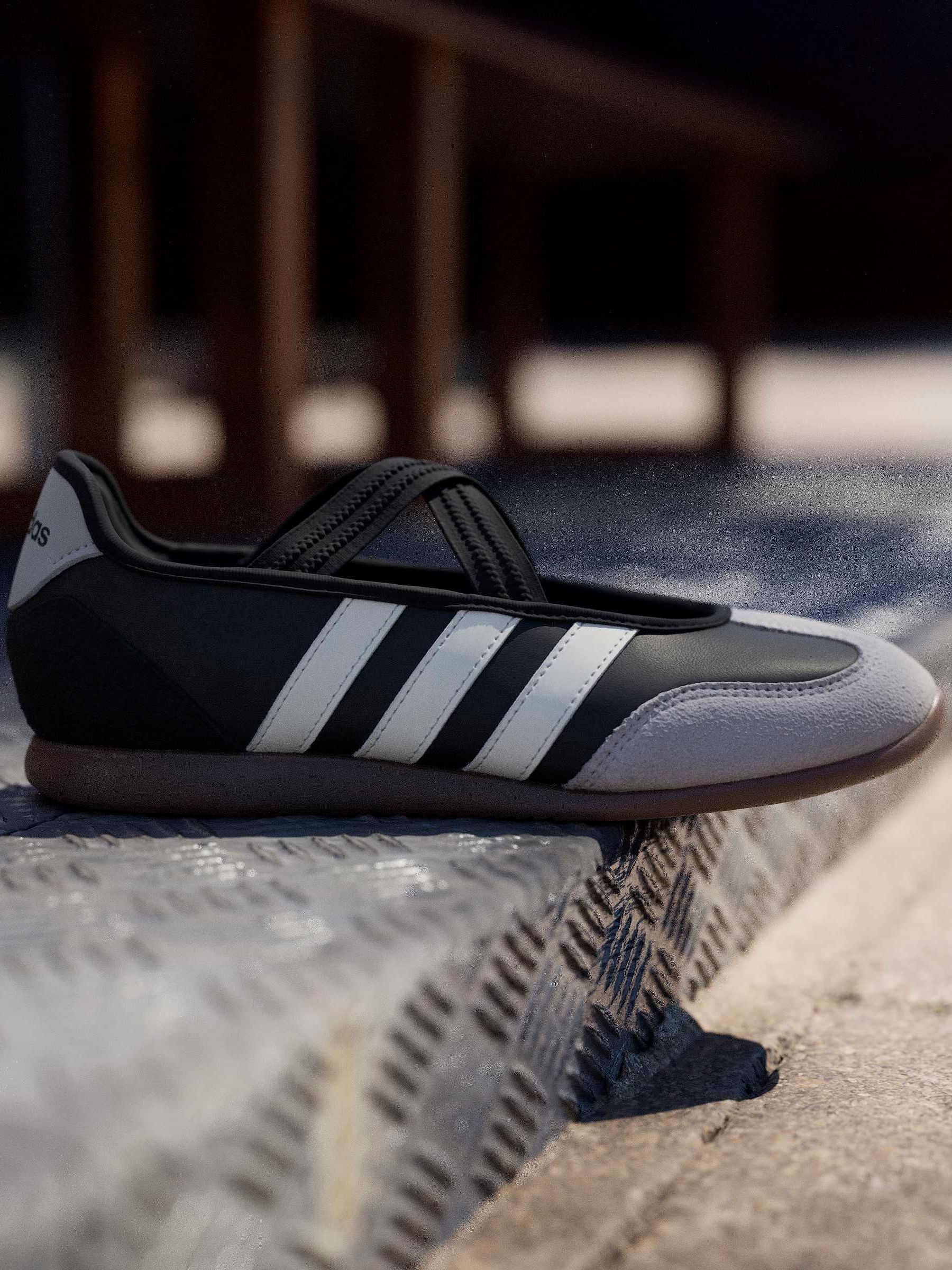 Next：日本 ブラック - adidas Barreda メリージェーン バレエ