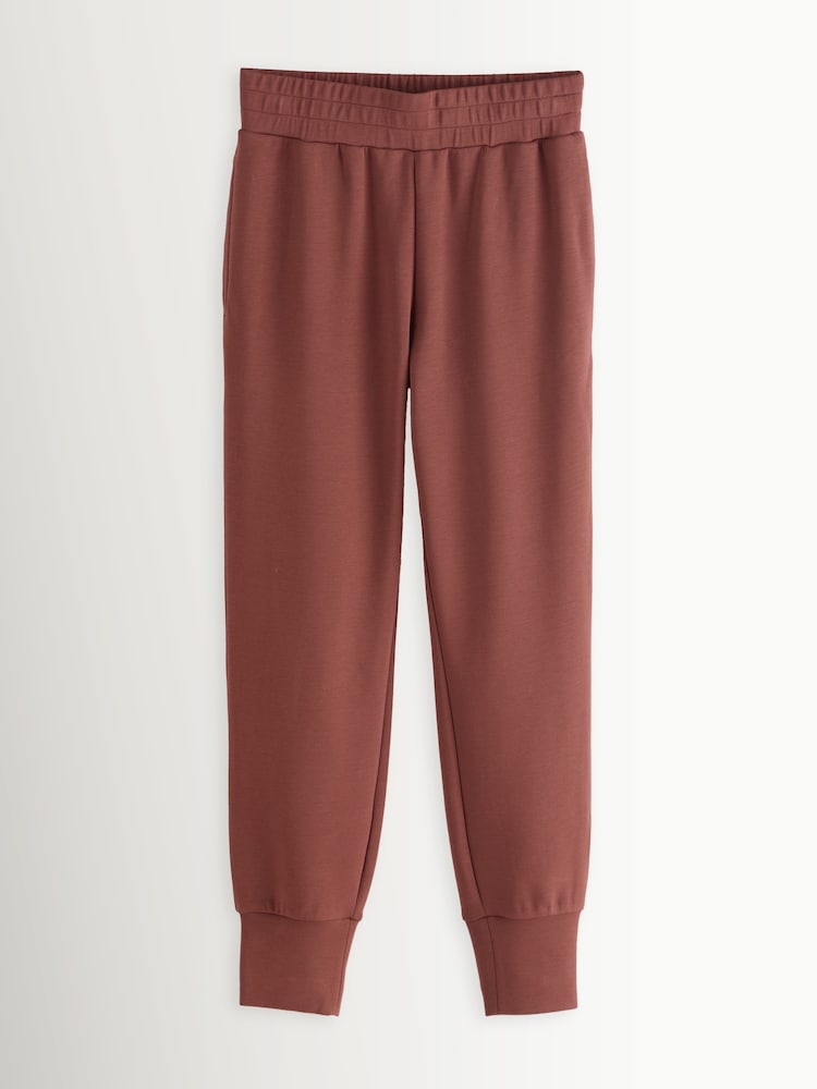 Varley Cinnamon 27.5" The Slim Cuff Joggers - Image 7 of 7 Varley Cinnamon 27.5" The Slim Cuff Joggers - Image 7 of 7