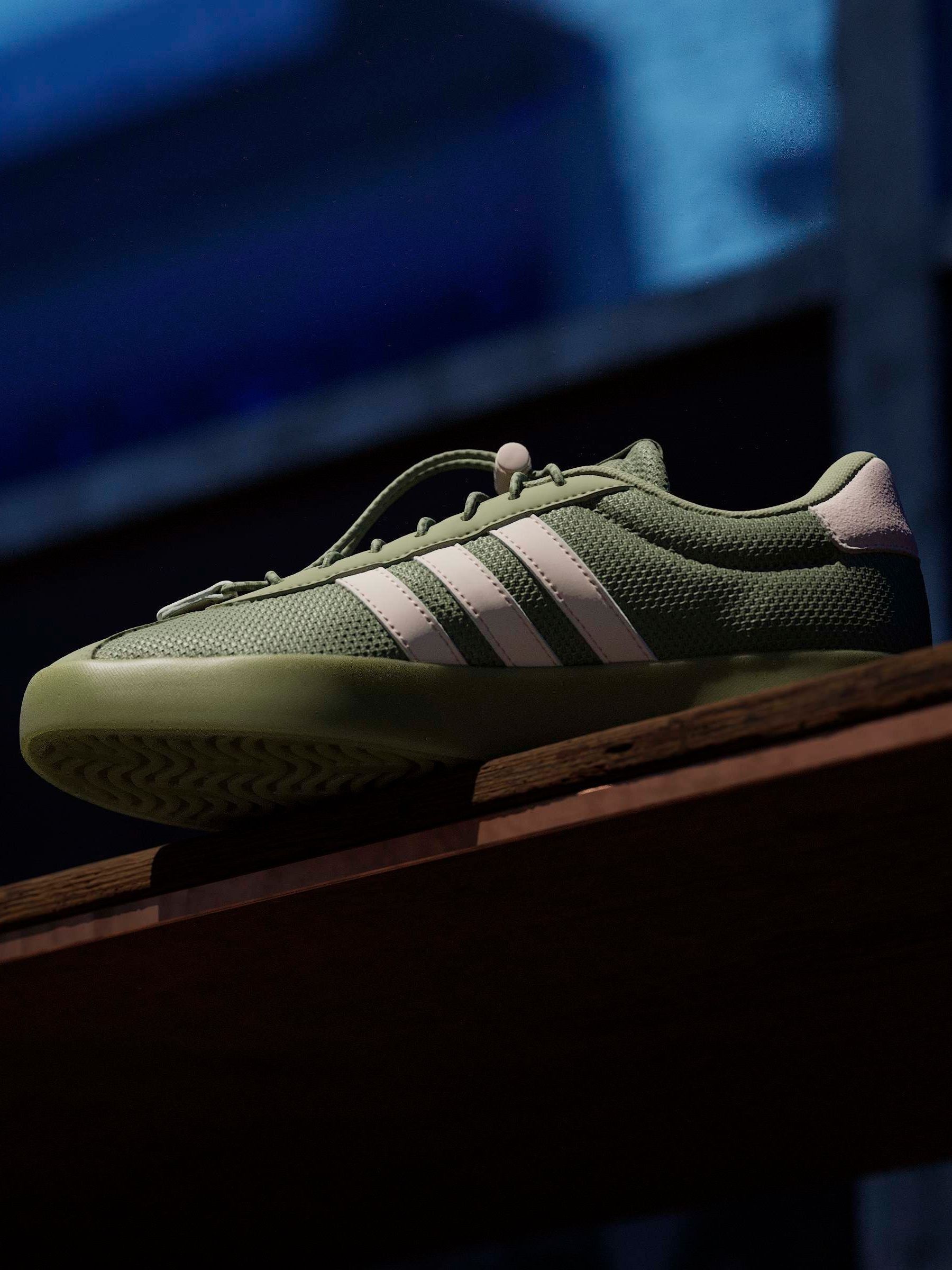 Next：日本 オリーブ グリーン - adidas Vl Court 3.0スニーカー from