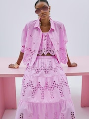 River Island Cropped Broderie Shirt - Imagem 2 de 4