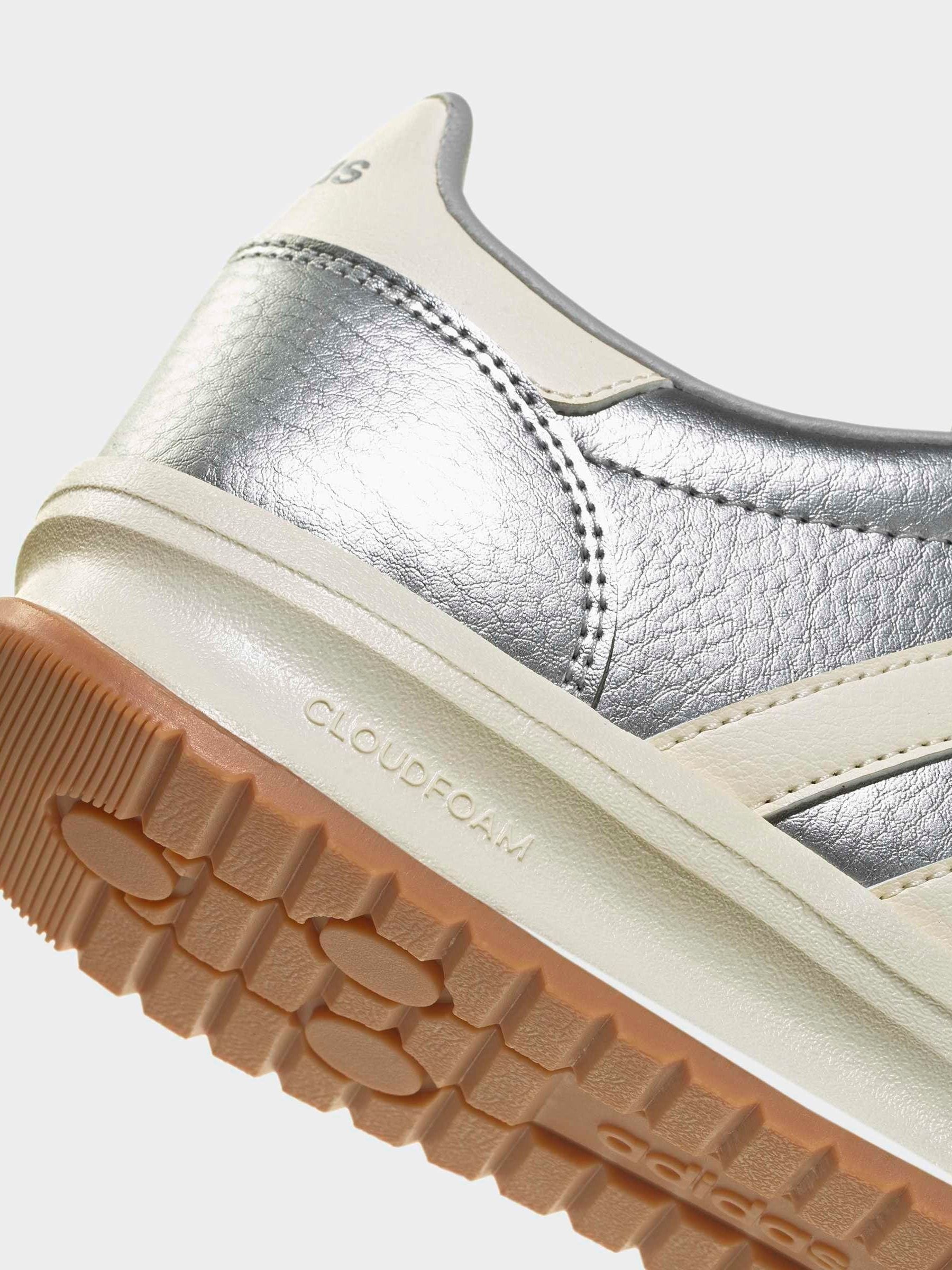Next：日本 シルバー - adidas Run 70s 4.0 スニーカー from Next Japan
