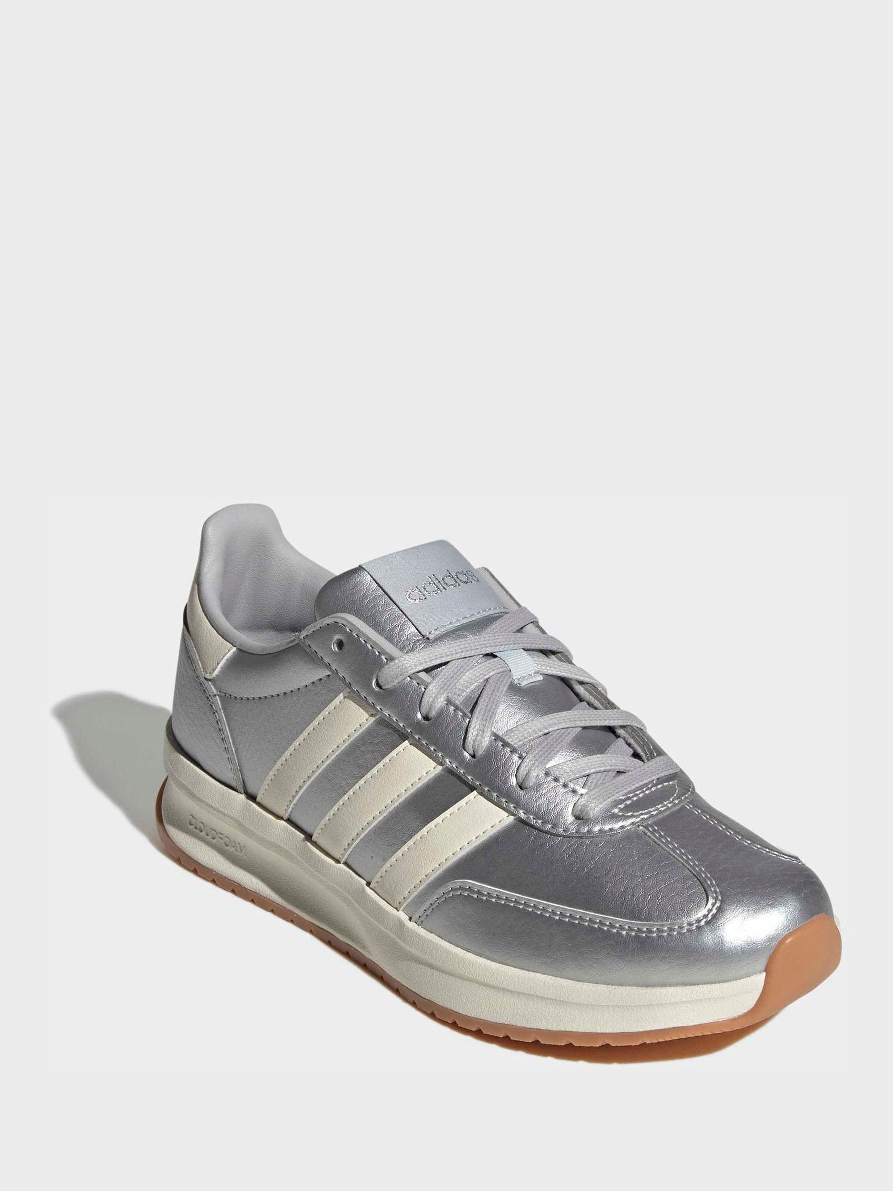 Next：日本 シルバー - adidas Run 70s 4.0 スニーカー from Next Japan