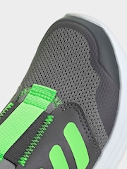 رمادي فاتح - حذاء رياضي مريح للأطفال Tensaur Comfort من adidas - صورة 4 من 10