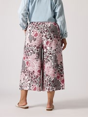 Yours Curve Pink Crinkle Cropped Trousers - Image 2 of 5