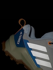 Grau - adidas Terrex Ax4R Wanderschuhe für Kinder - Bild 3 von 11